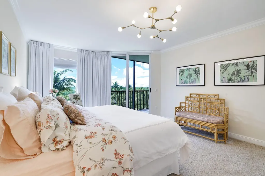 1050 Borghese Lane Naples FL 34114