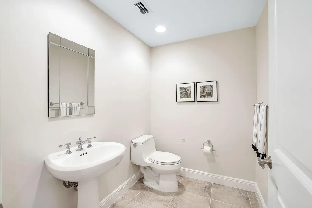 1050 Borghese Lane Naples FL 34114