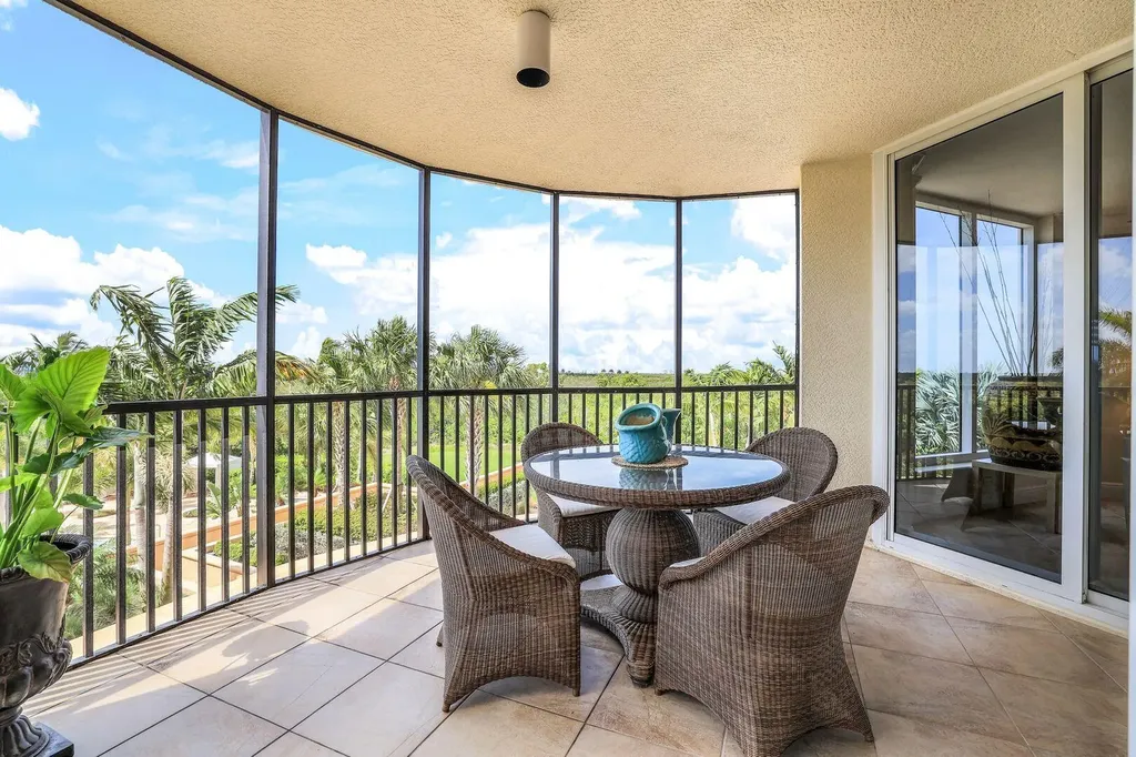 1050 Borghese Lane Naples FL 34114