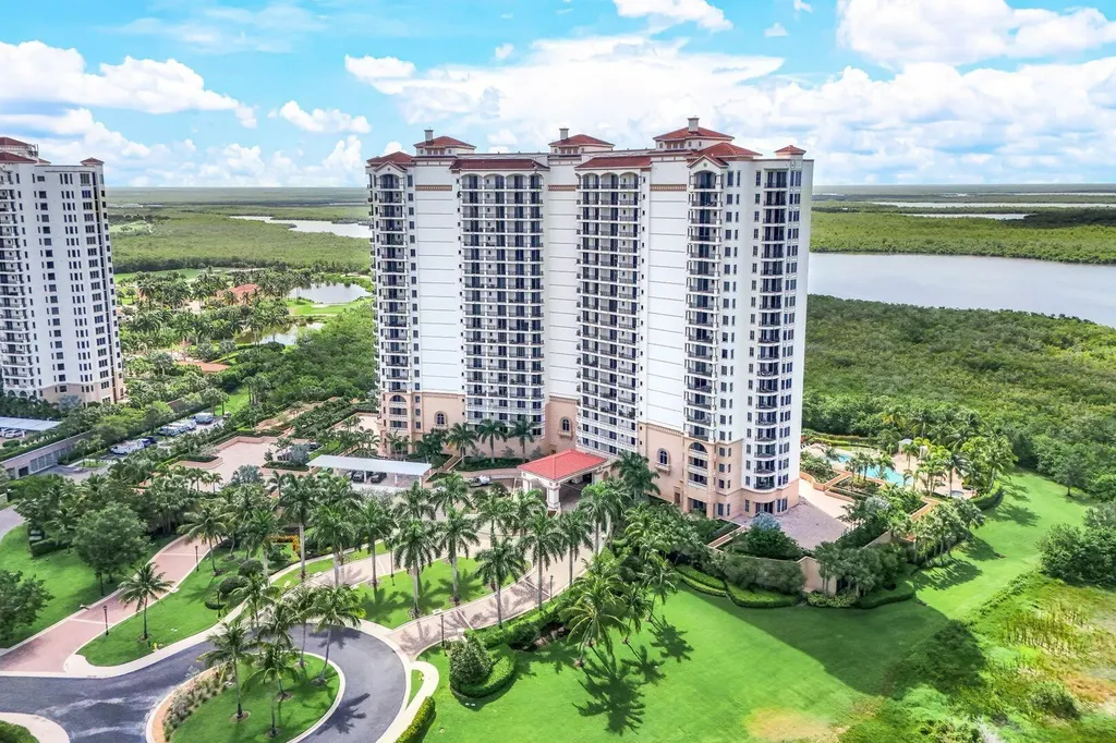 1050 Borghese Lane Naples FL 34114