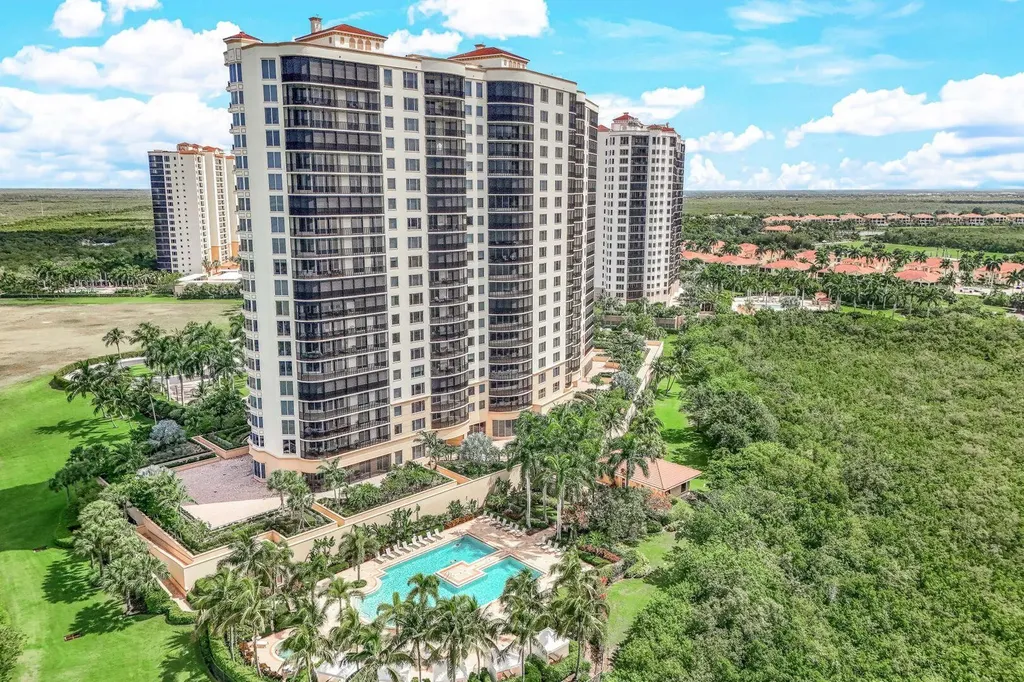 1050 Borghese Lane Naples FL 34114