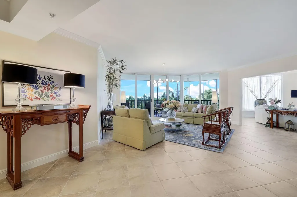 1050 Borghese Lane Naples FL 34114