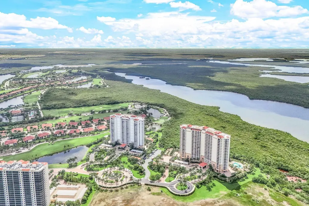 1050 Borghese Lane Naples FL 34114