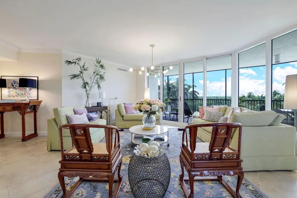 1050 Borghese Lane Naples FL 34114