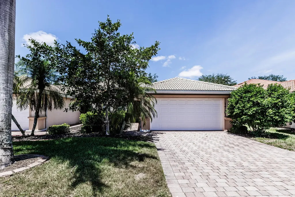 14183 Fall Creek Court Naples FL 34114