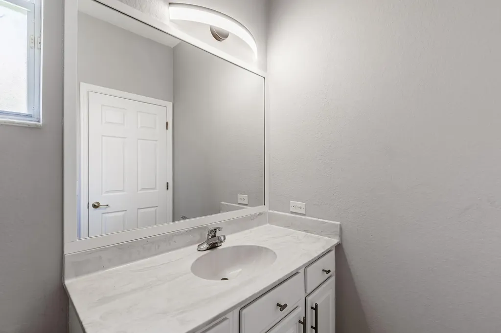 14183 Fall Creek Court Naples FL 34114