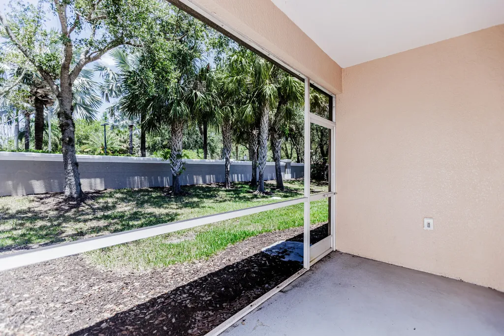 14183 Fall Creek Court Naples FL 34114