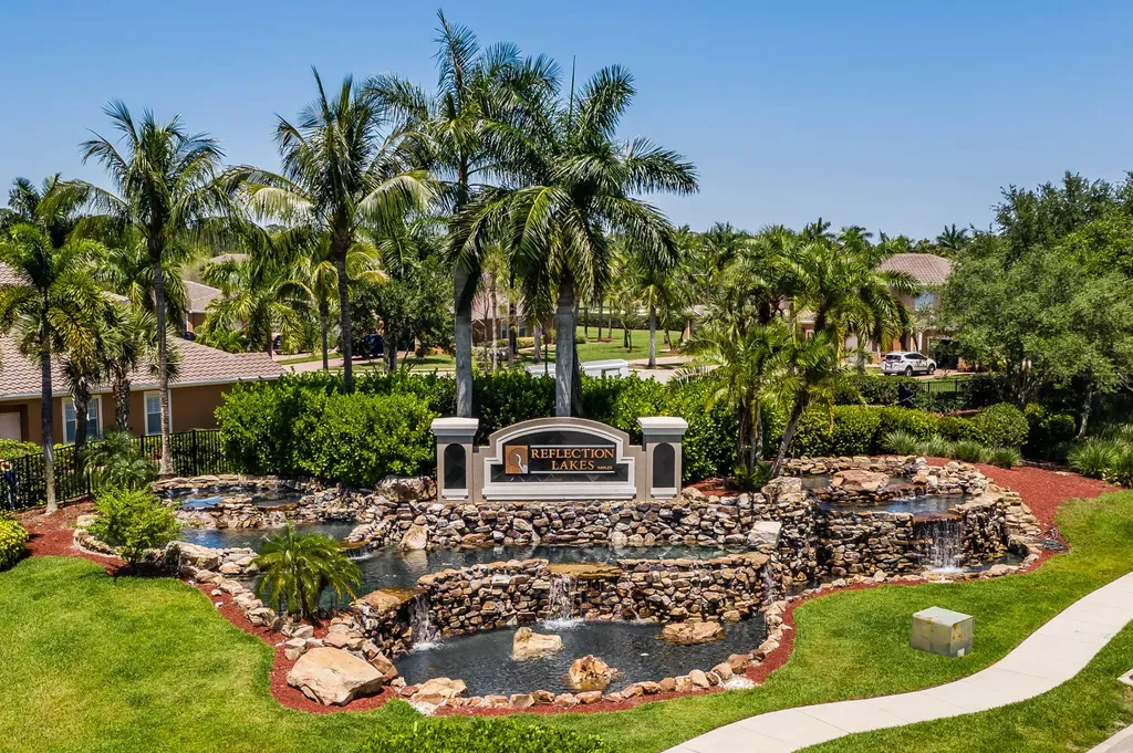 14183 Fall Creek Court Naples FL 34114