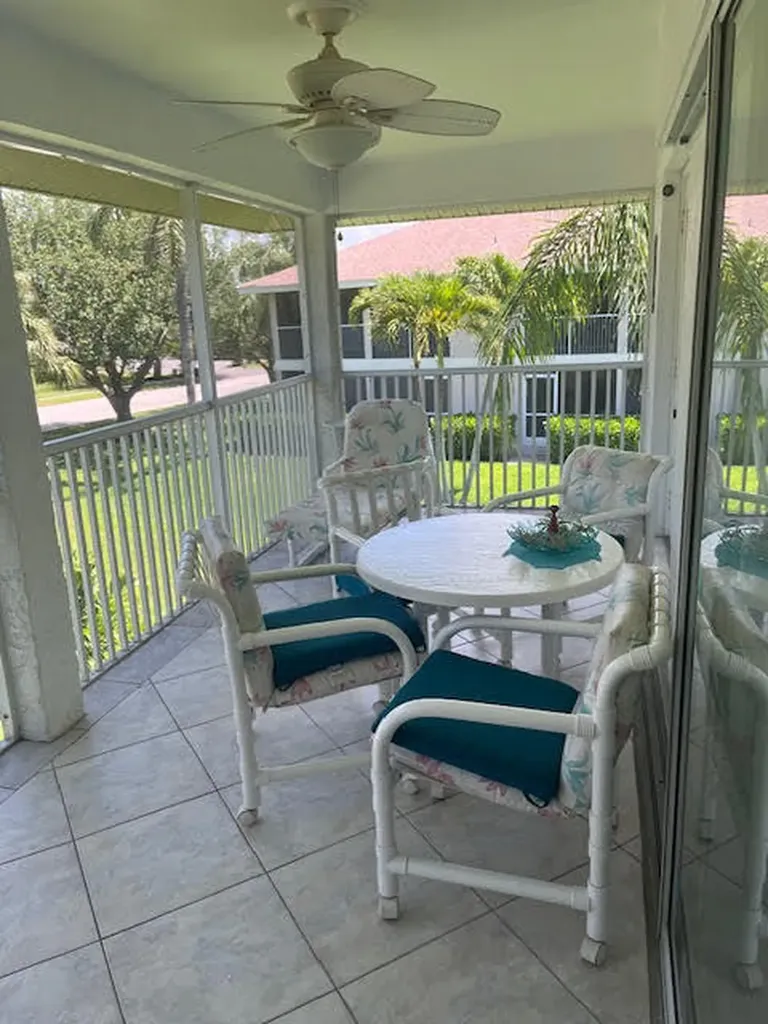 837 W Elkcam Marco Island FL 34145