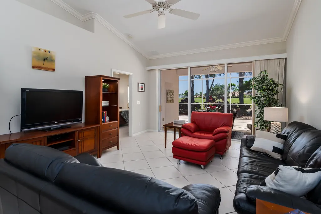 6659 Castlelawn Place Naples FL 34113