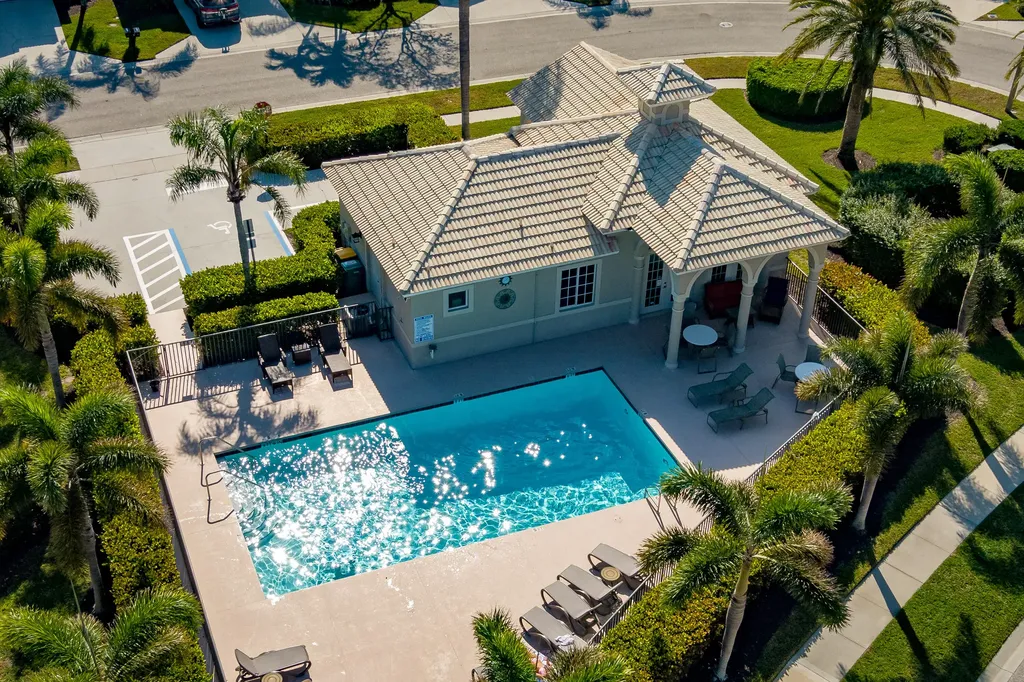 6659 Castlelawn Place Naples FL 34113
