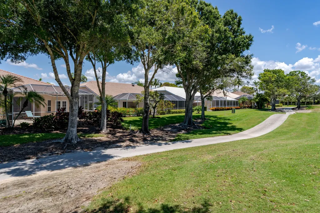 6659 Castlelawn Place Naples FL 34113