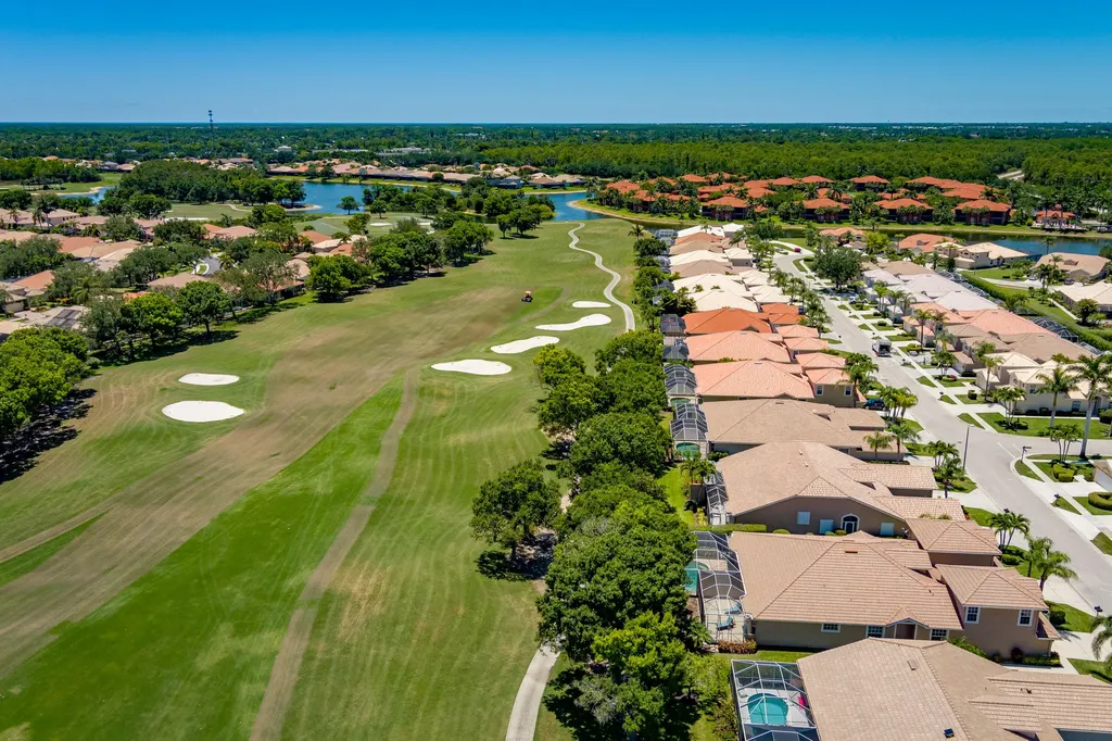 6659 Castlelawn Place Naples FL 34113