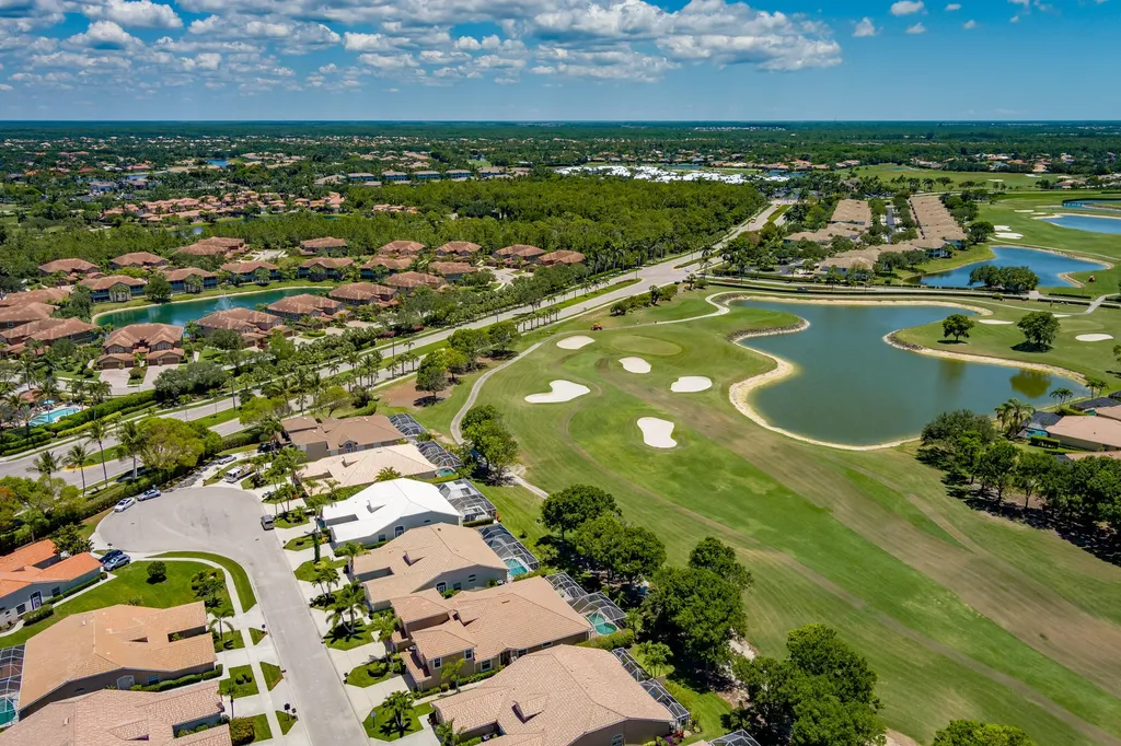6659 Castlelawn Place Naples FL 34113