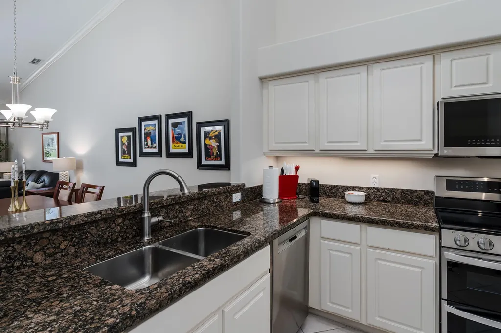 6659 Castlelawn Place Naples FL 34113