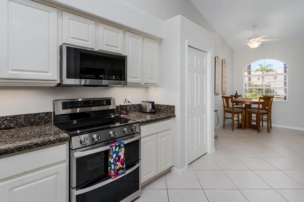 6659 Castlelawn Place Naples FL 34113