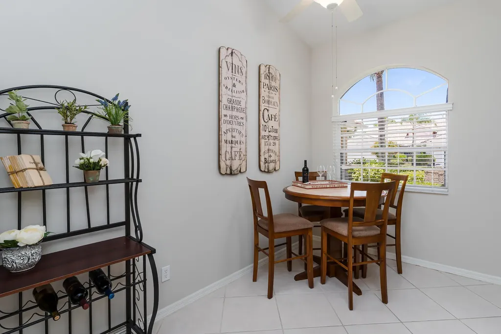 6659 Castlelawn Place Naples FL 34113
