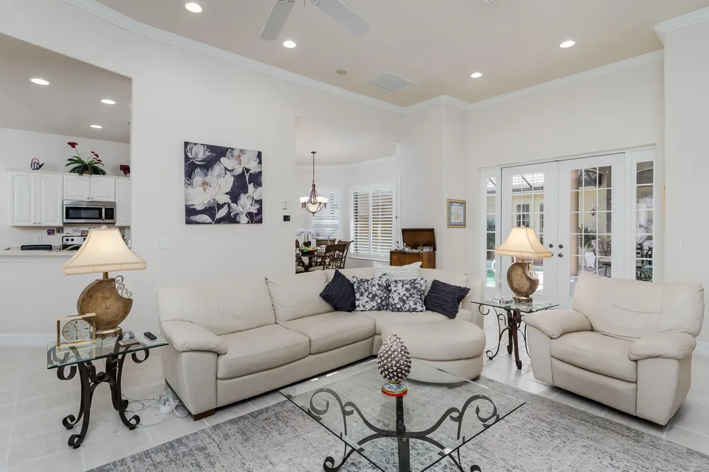 6841 Bent Grass Drive Naples FL 34113