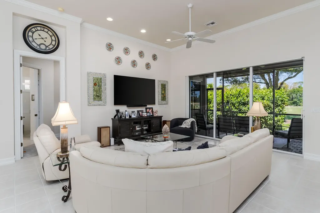 6841 Bent Grass Drive Naples FL 34113