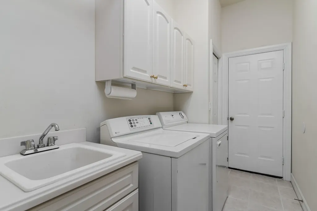 6841 Bent Grass Drive Naples FL 34113