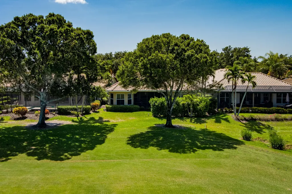 6841 Bent Grass Drive Naples FL 34113