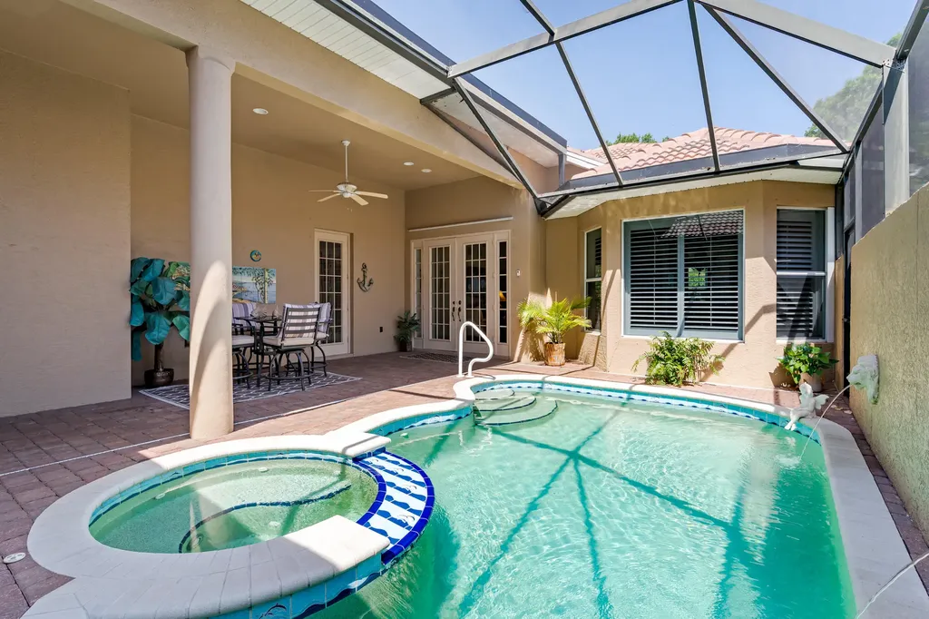 6841 Bent Grass Drive Naples FL 34113