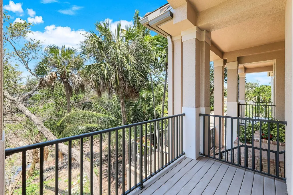 940 Sea Oats Court Marco Island FL 34145