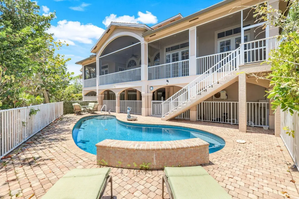 940 Sea Oats Court Marco Island FL 34145