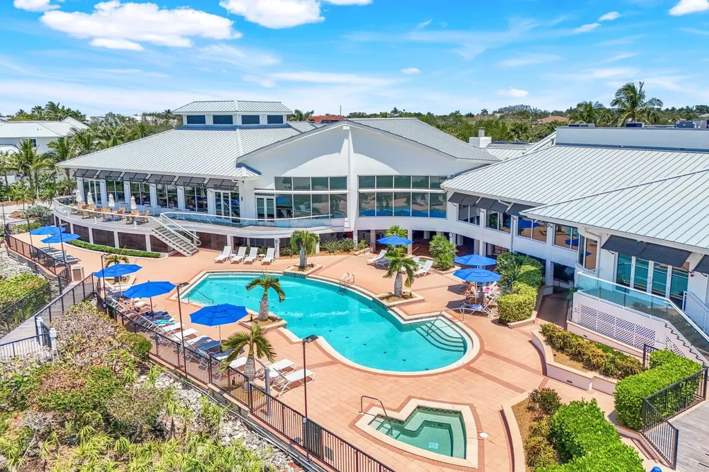 940 Sea Oats Court Marco Island FL 34145