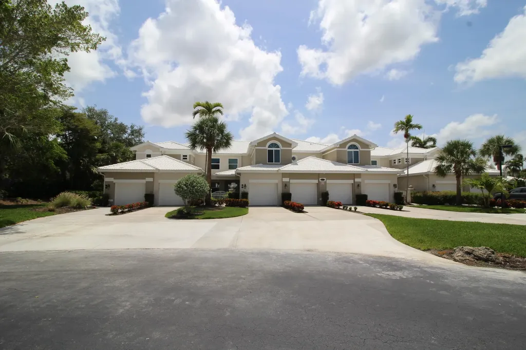 4690 Hawks Nest Way Naples FL 34114