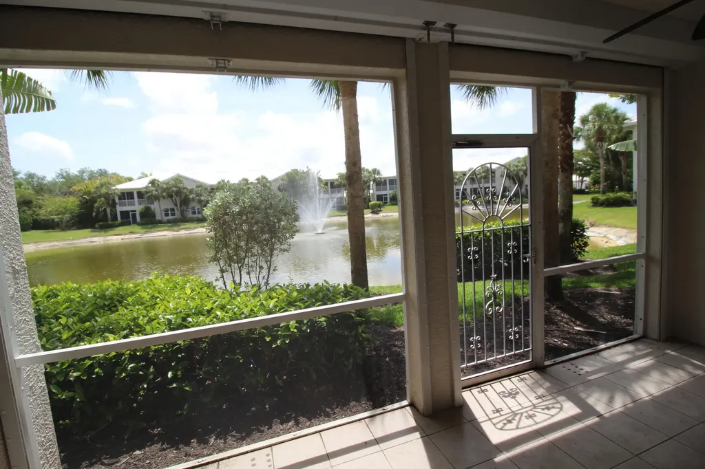 4690 Hawks Nest Way Naples FL 34114