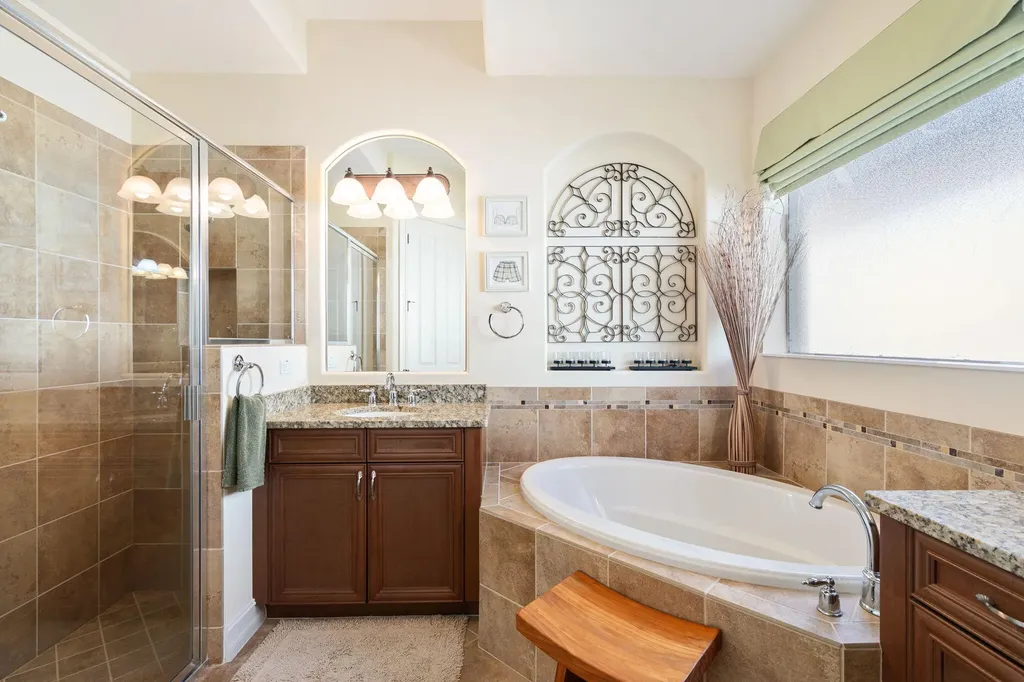 6492 Caldecott Drive Naples FL 34113