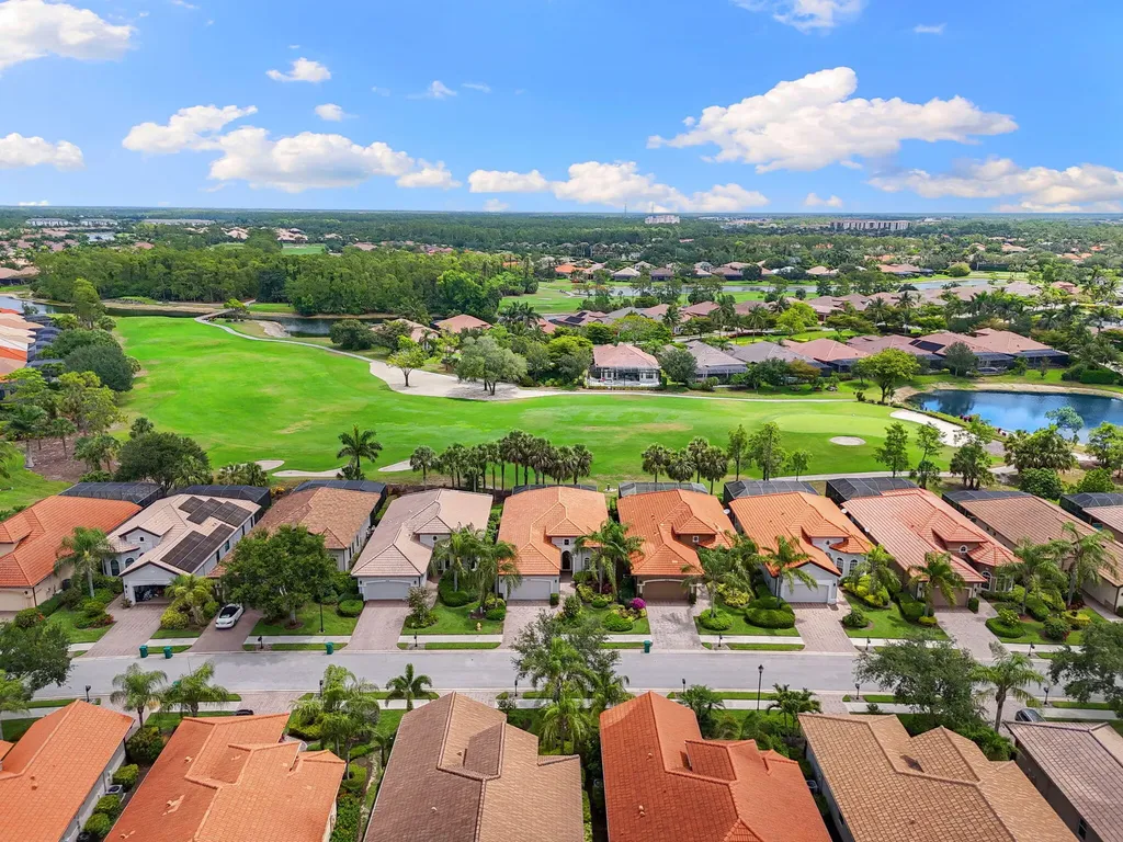 6492 Caldecott Drive Naples FL 34113