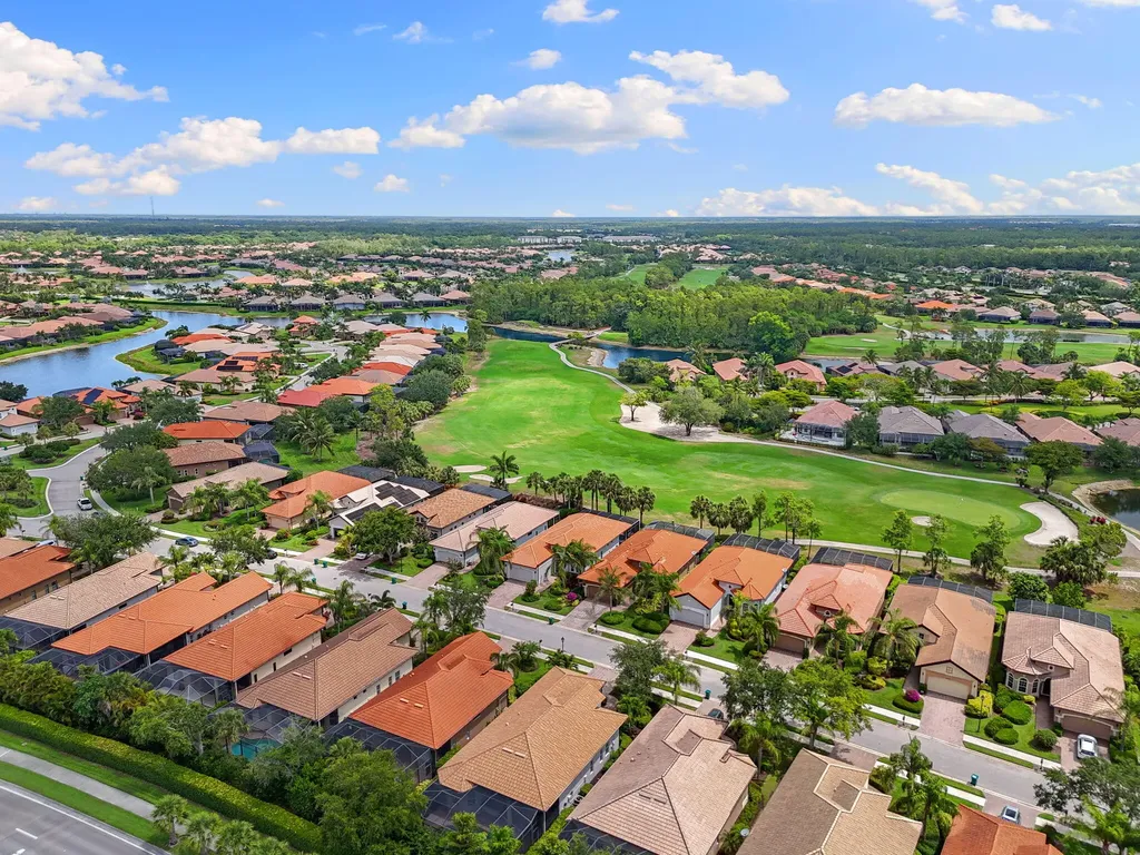 6492 Caldecott Drive Naples FL 34113