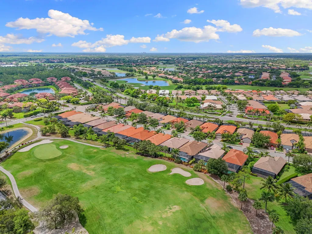 6492 Caldecott Drive Naples FL 34113