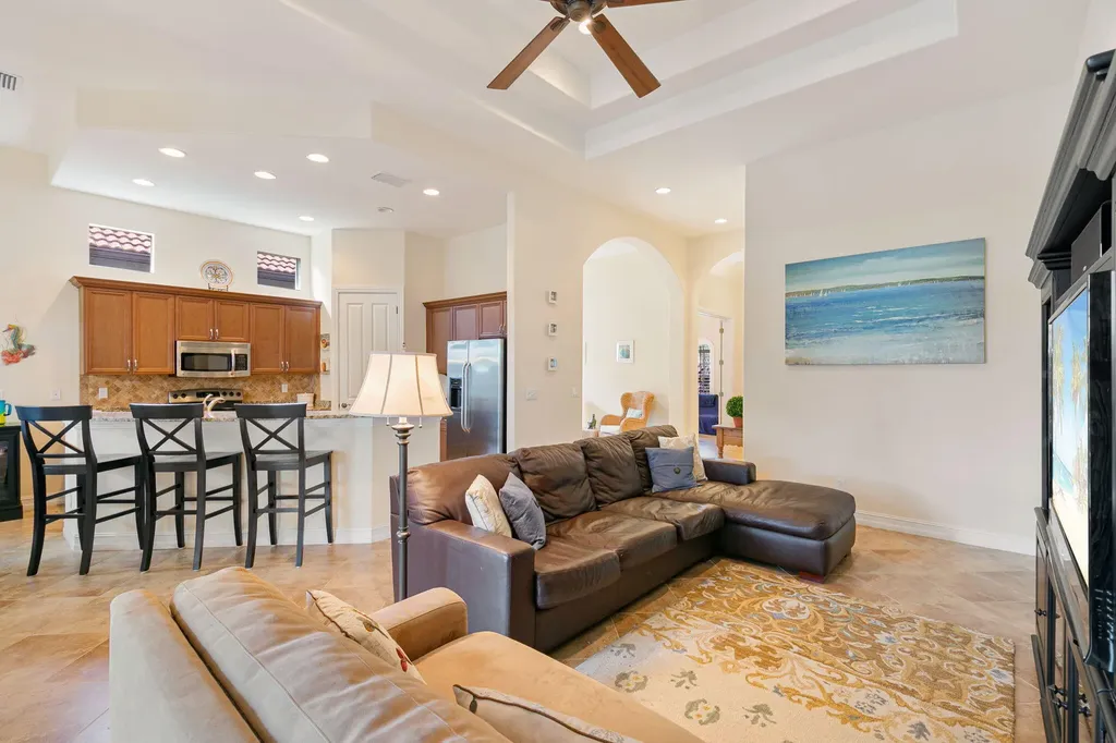 6492 Caldecott Drive Naples FL 34113