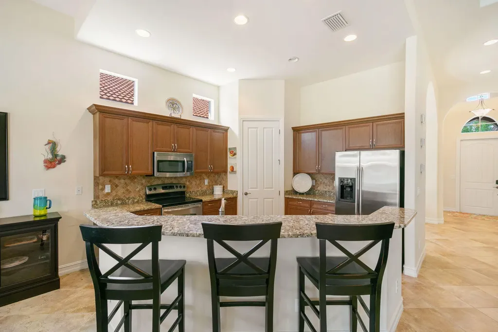 6492 Caldecott Drive Naples FL 34113