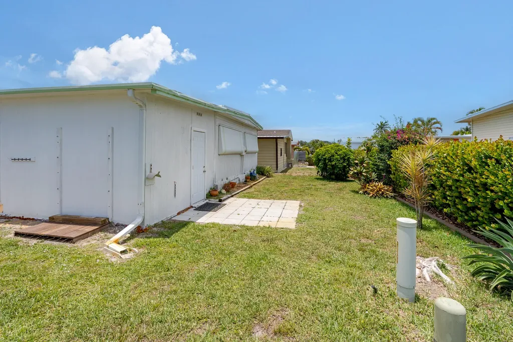 469 Riviera Boulevard W Naples FL 34112