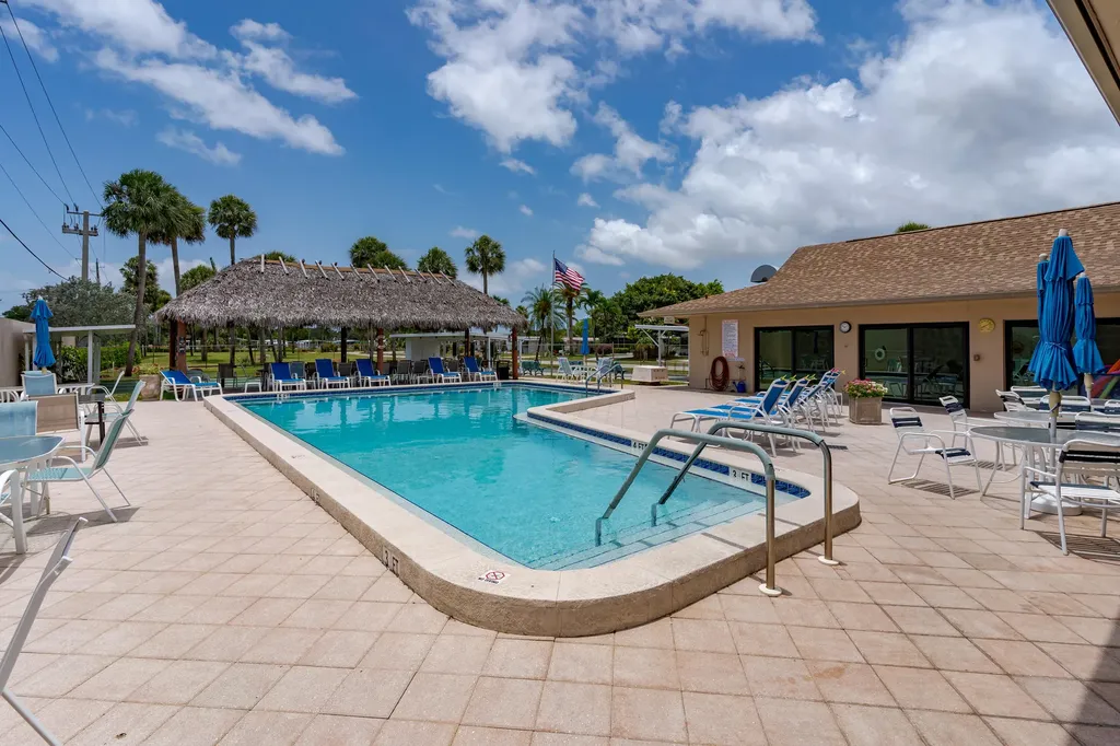 469 Riviera Boulevard W Naples FL 34112