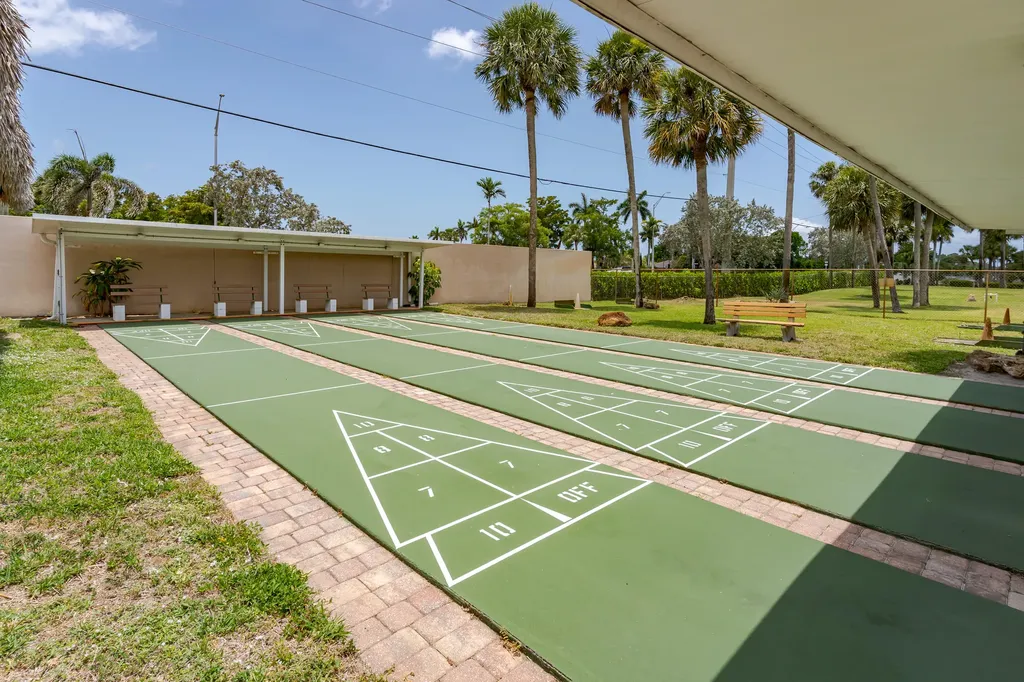 469 Riviera Boulevard W Naples FL 34112