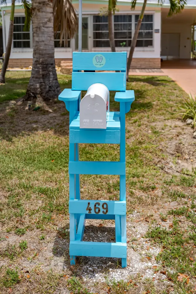 469 Riviera Boulevard W Naples FL 34112