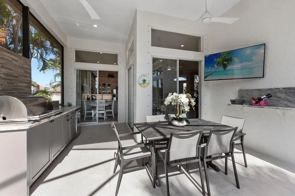 8540 Pepper Tree Way Naples FL 34114