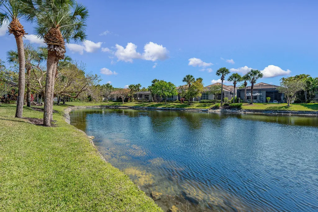8540 Pepper Tree Way Naples FL 34114