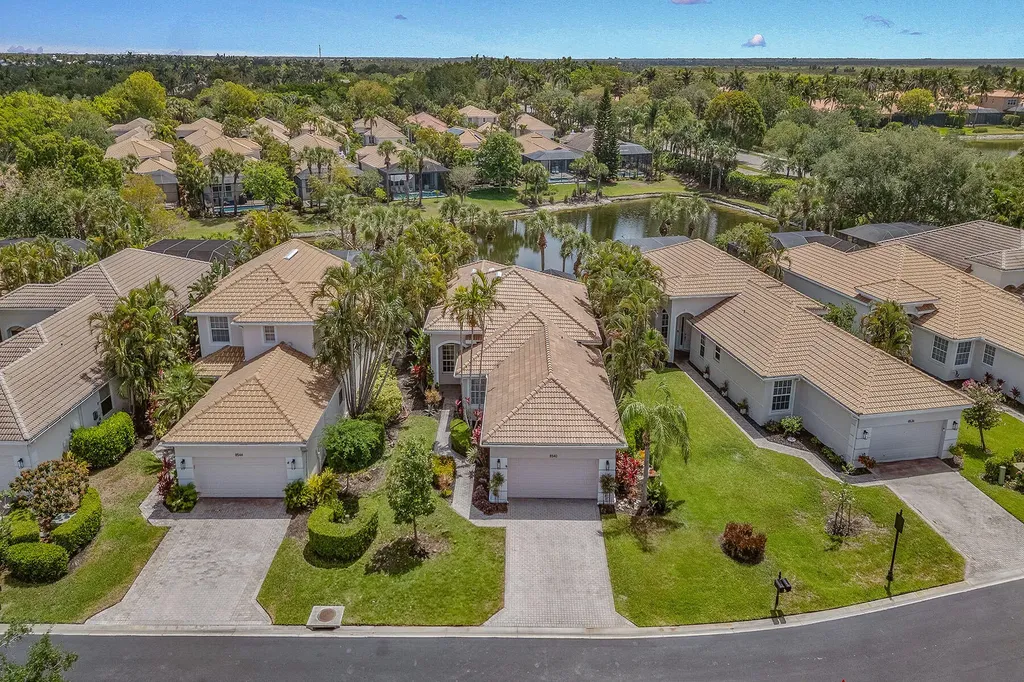 8540 Pepper Tree Way Naples FL 34114