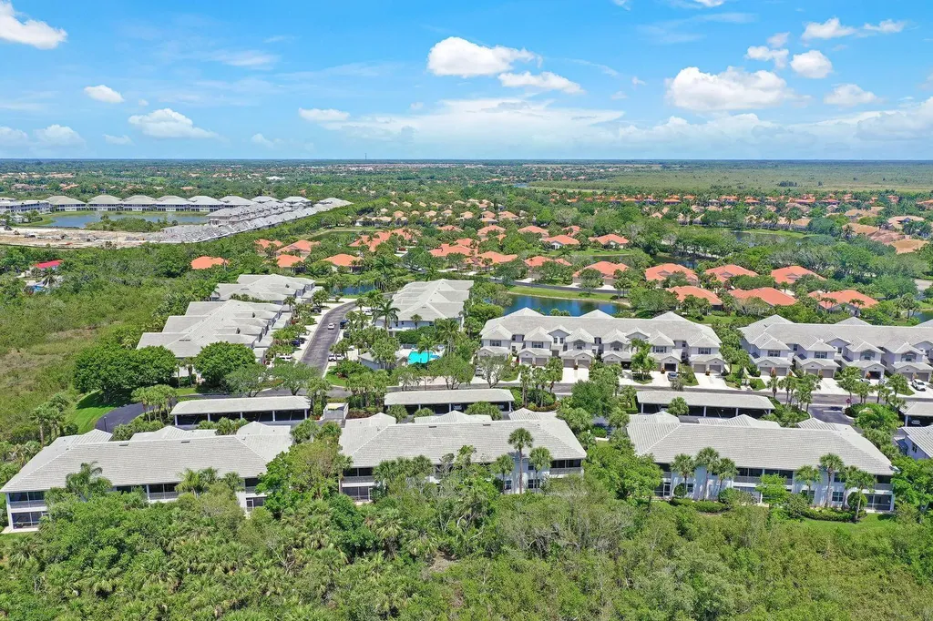 8355 Whisper Trace Way Naples FL 34114