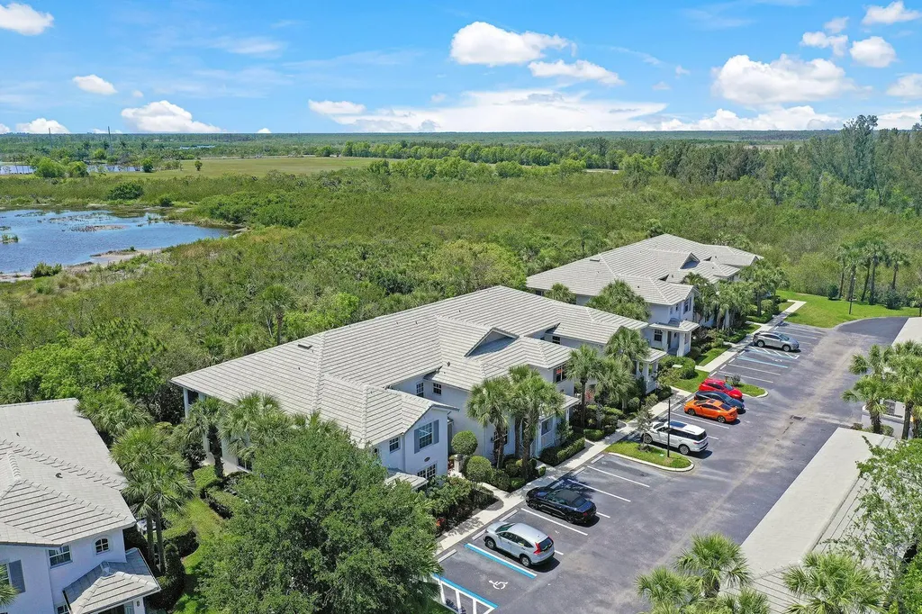 8355 Whisper Trace Way Naples FL 34114