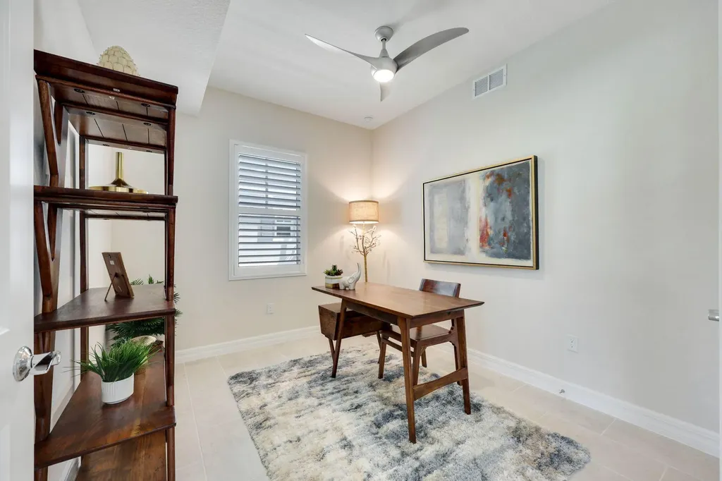 273 Indies Drive E Naples FL 34114