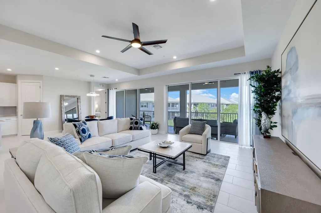 273 Indies Drive E Naples FL 34114