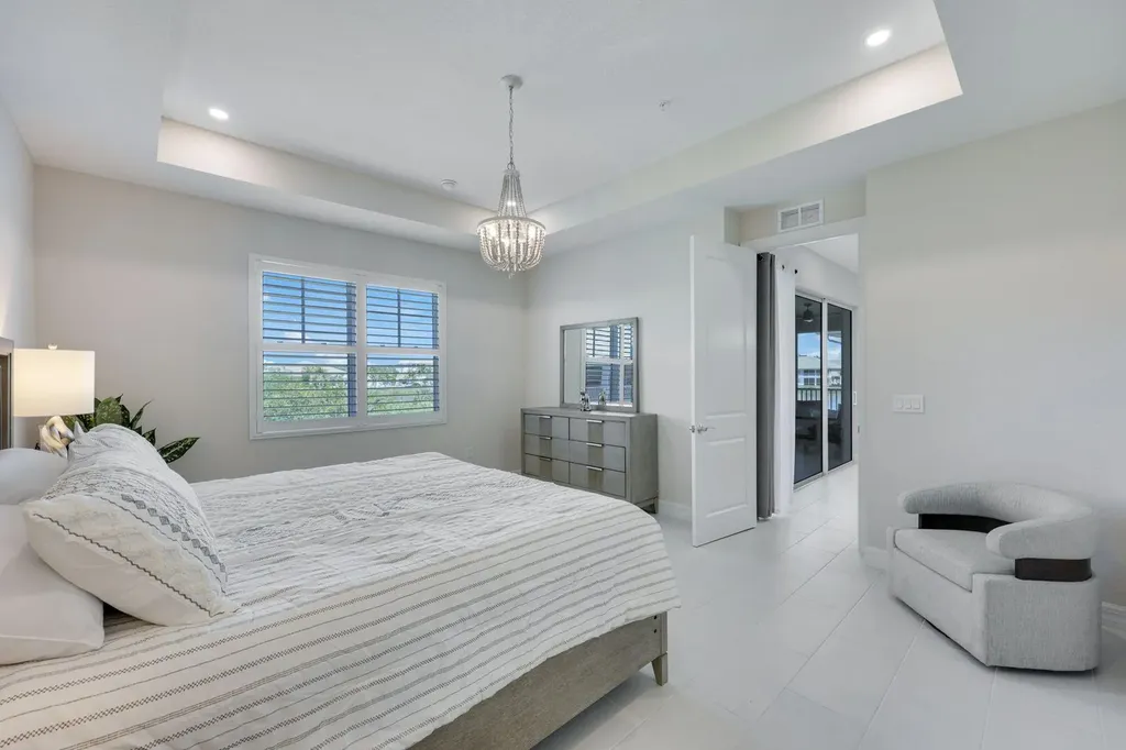 273 Indies Drive E Naples FL 34114