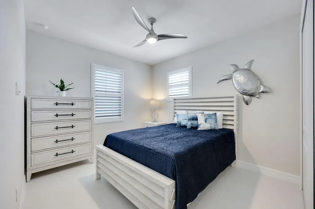 273 Indies Drive E Naples FL 34114